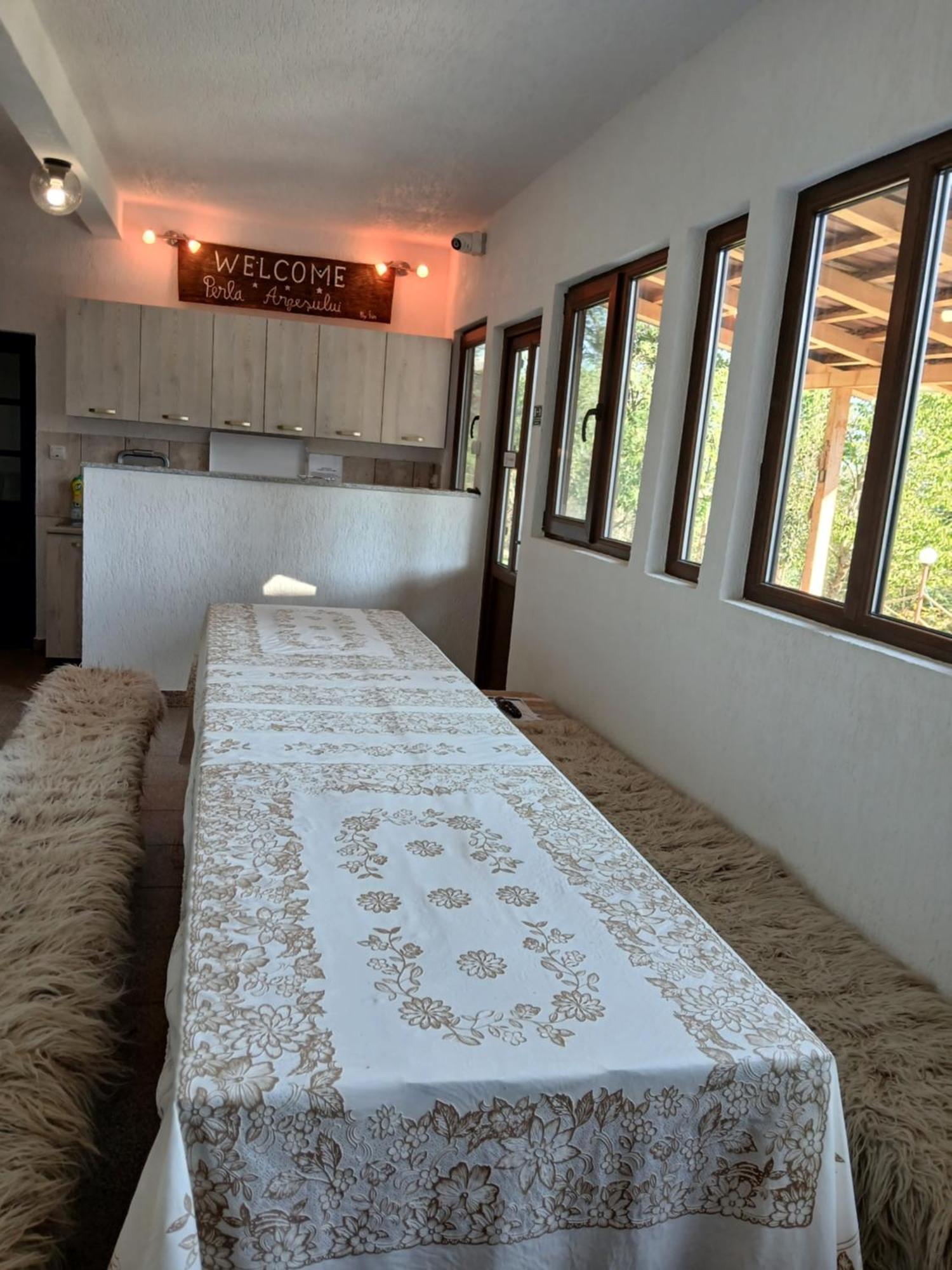 Perla Argesului, Ciubar, Piscina, Lift, Gratar, Cabana, Pensiuni, Hotel Cazare Transfagarasan Curtea De Arges Albestii de Arges Exterior foto