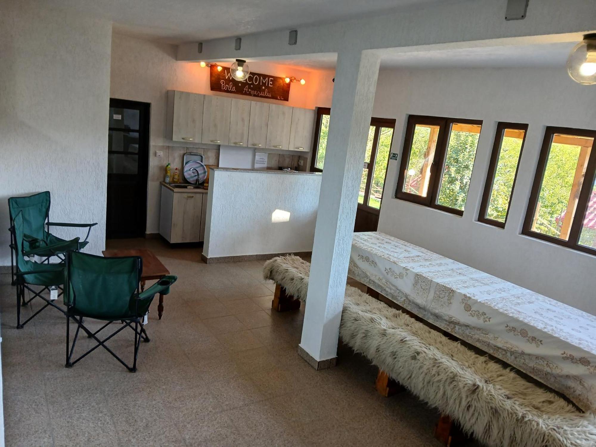 Perla Argesului, Ciubar, Piscina, Lift, Gratar, Cabana, Pensiuni, Hotel Cazare Transfagarasan Curtea De Arges Albestii de Arges Exterior foto