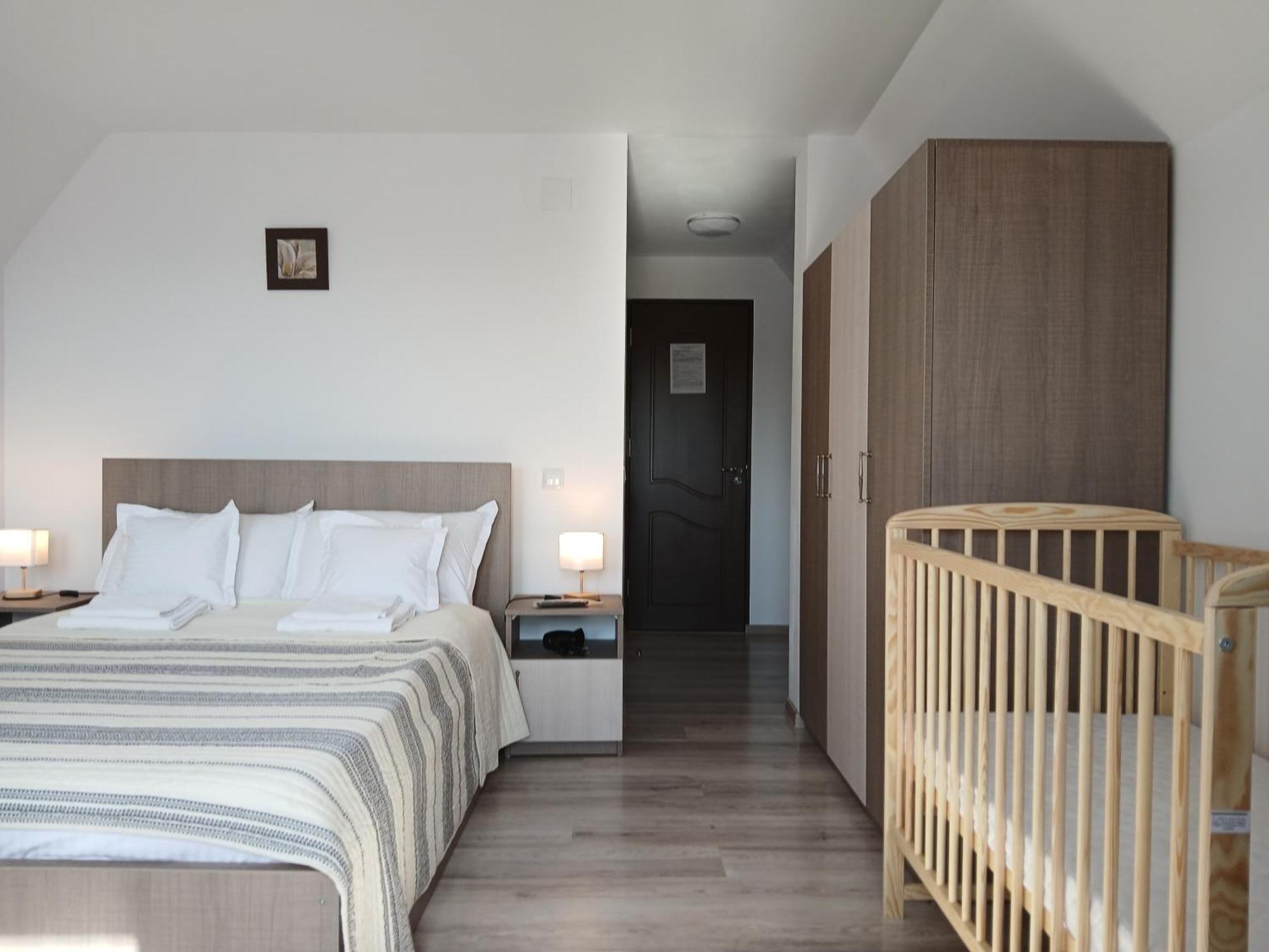 Perla Argesului, Ciubar, Piscina, Lift, Gratar, Cabana, Pensiuni, Hotel Cazare Transfagarasan Curtea De Arges Albestii de Arges Exterior foto
